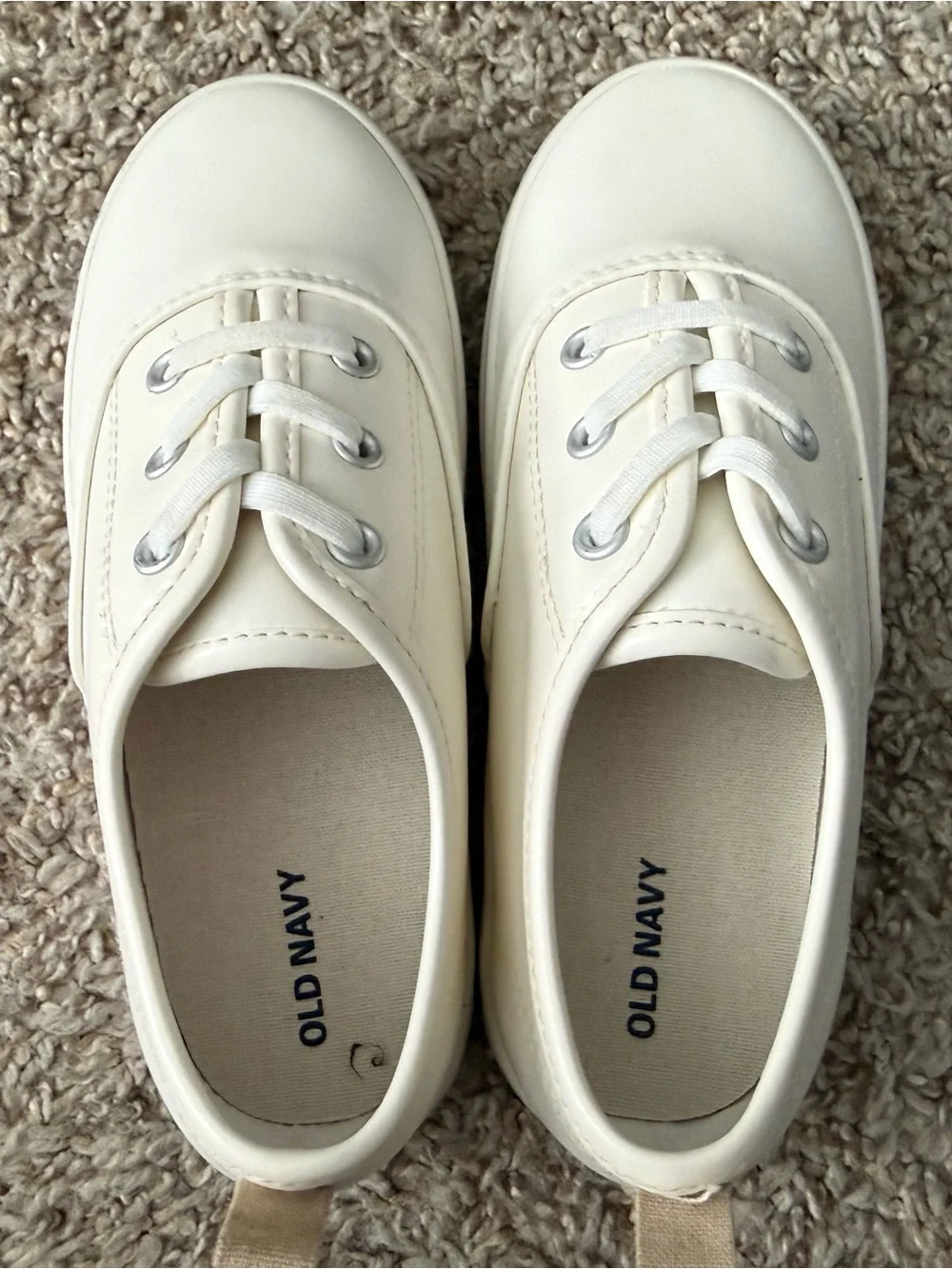 Old Navy Cream Low-Top Lace-Up Kids Sneakers